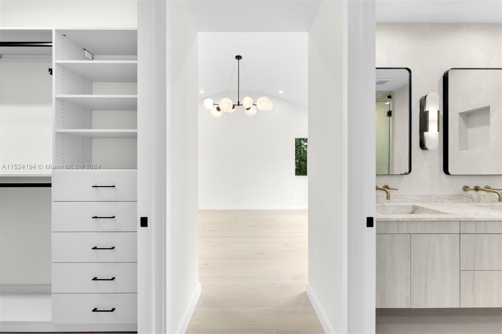 1550 N View Dr, Miami Beach, Florida 33140, 4 Bedrooms Bedrooms, ,4 BathroomsBathrooms,Residentiallease,For Rent,1550 N View Dr,A11524194