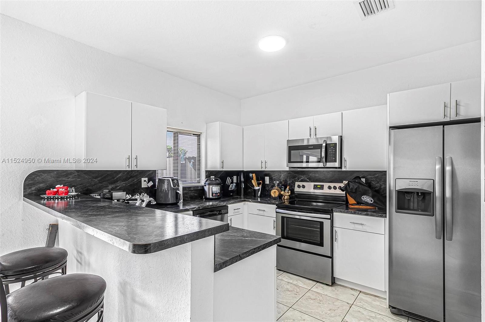 12394 SW 256th St, Homestead, Florida 33032, 3 Bedrooms Bedrooms, ,2 BathroomsBathrooms,Residential,For Sale,12394 SW 256th St,A11524950