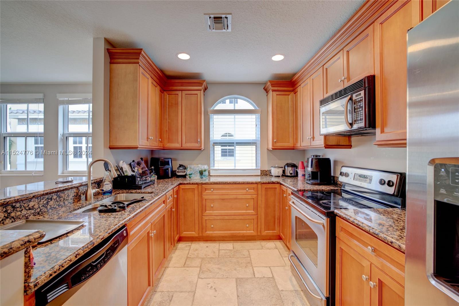 835 16th Ter, Fort Lauderdale, FL, 33304 United States, 4 Bedrooms Bedrooms, ,3 BathroomsBathrooms,Residential,For Sale,16th Ter,A11524776