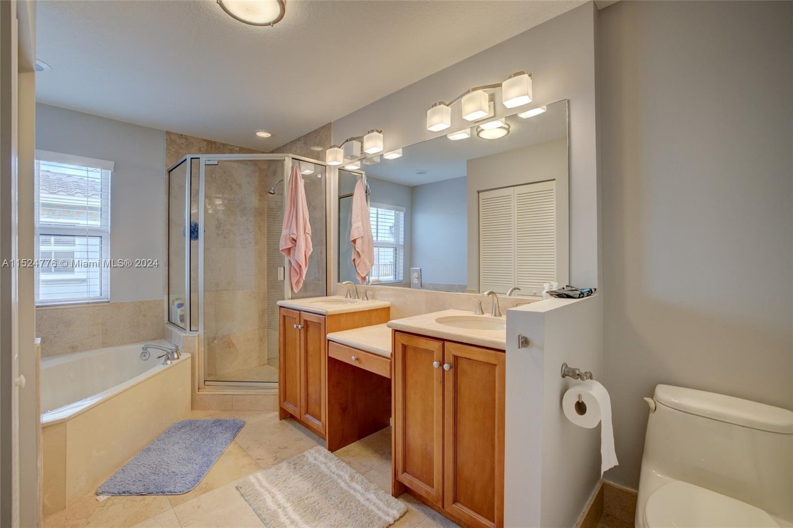 835 16th Ter, Fort Lauderdale, FL, 33304 United States, 4 Bedrooms Bedrooms, ,3 BathroomsBathrooms,Residential,For Sale,16th Ter,A11524776