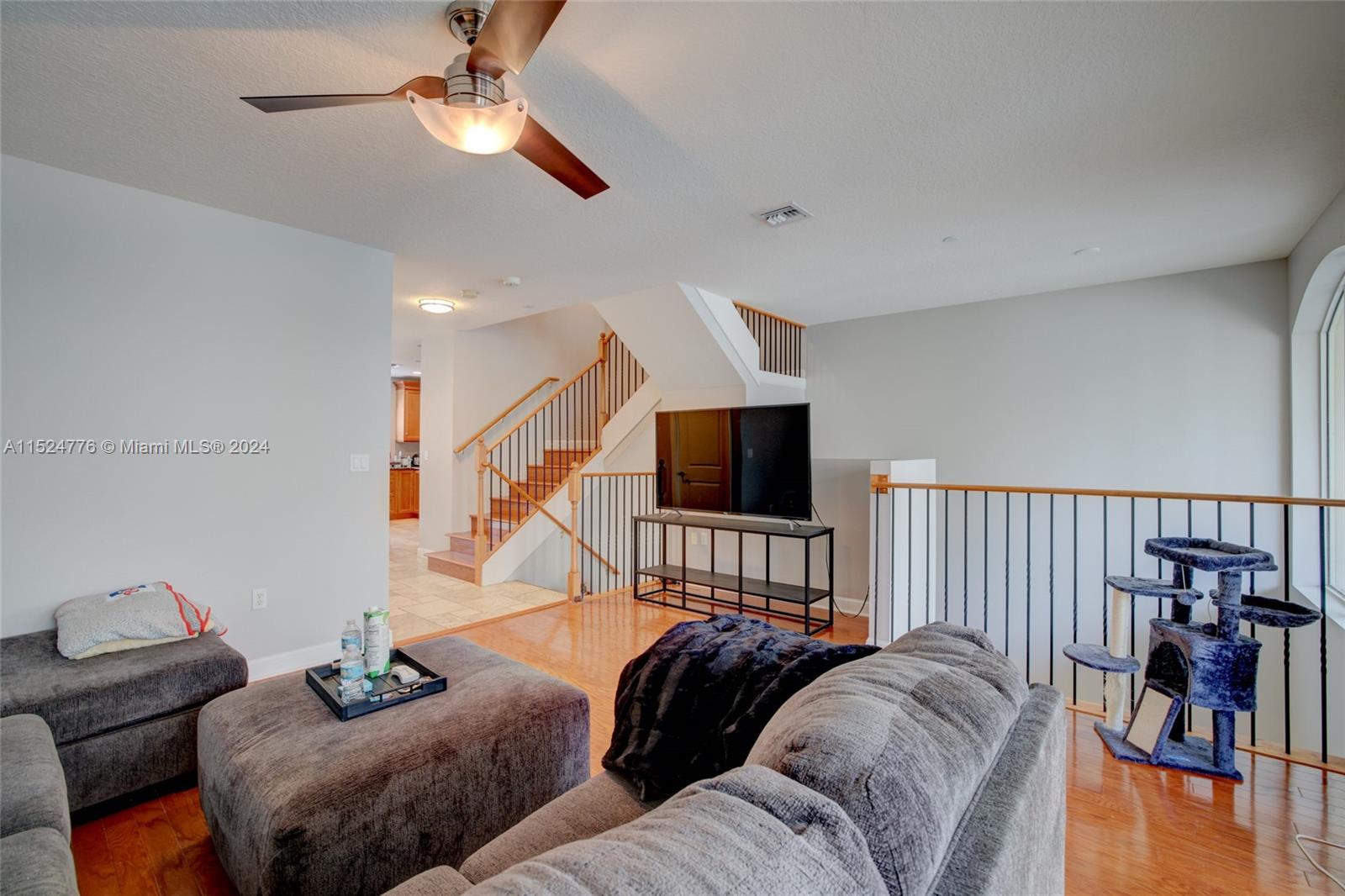 835 16th Ter, Fort Lauderdale, FL, 33304 United States, 4 Bedrooms Bedrooms, ,3 BathroomsBathrooms,Residential,For Sale,16th Ter,A11524776