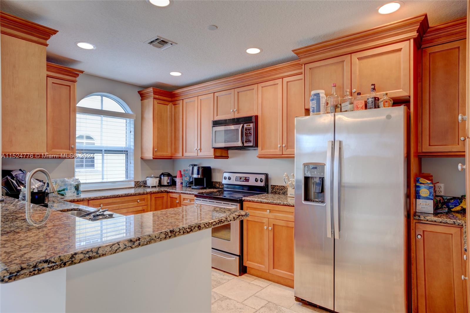 835 16th Ter, Fort Lauderdale, FL, 33304 United States, 4 Bedrooms Bedrooms, ,3 BathroomsBathrooms,Residential,For Sale,16th Ter,A11524776