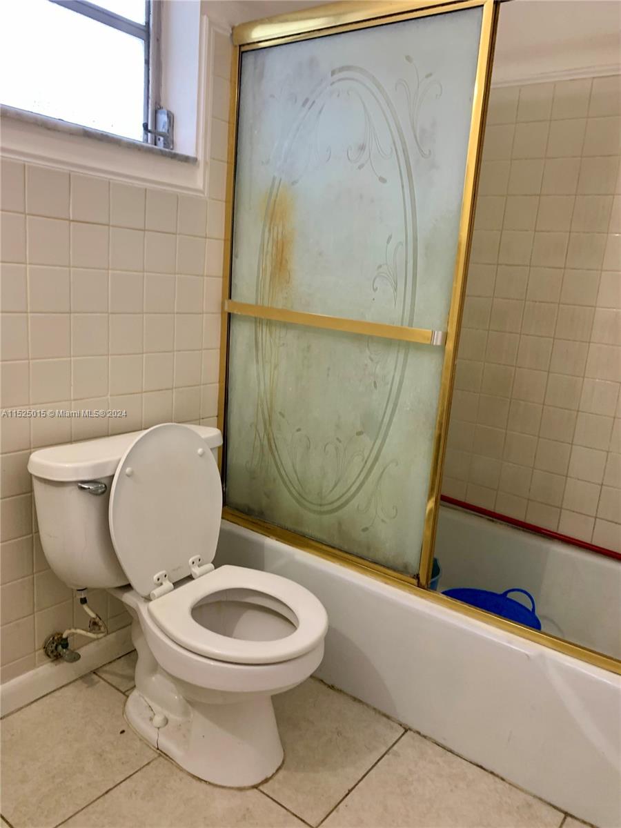 Hollywood, Florida 33021, 1 Bedroom Bedrooms, ,1 BathroomBathrooms,Residential,For Sale,A11525015