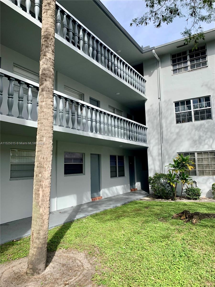 Hollywood, FL, 33021 United States, 1 Bedroom Bedrooms, ,1 BathroomBathrooms,Residential,For Sale,A11525015