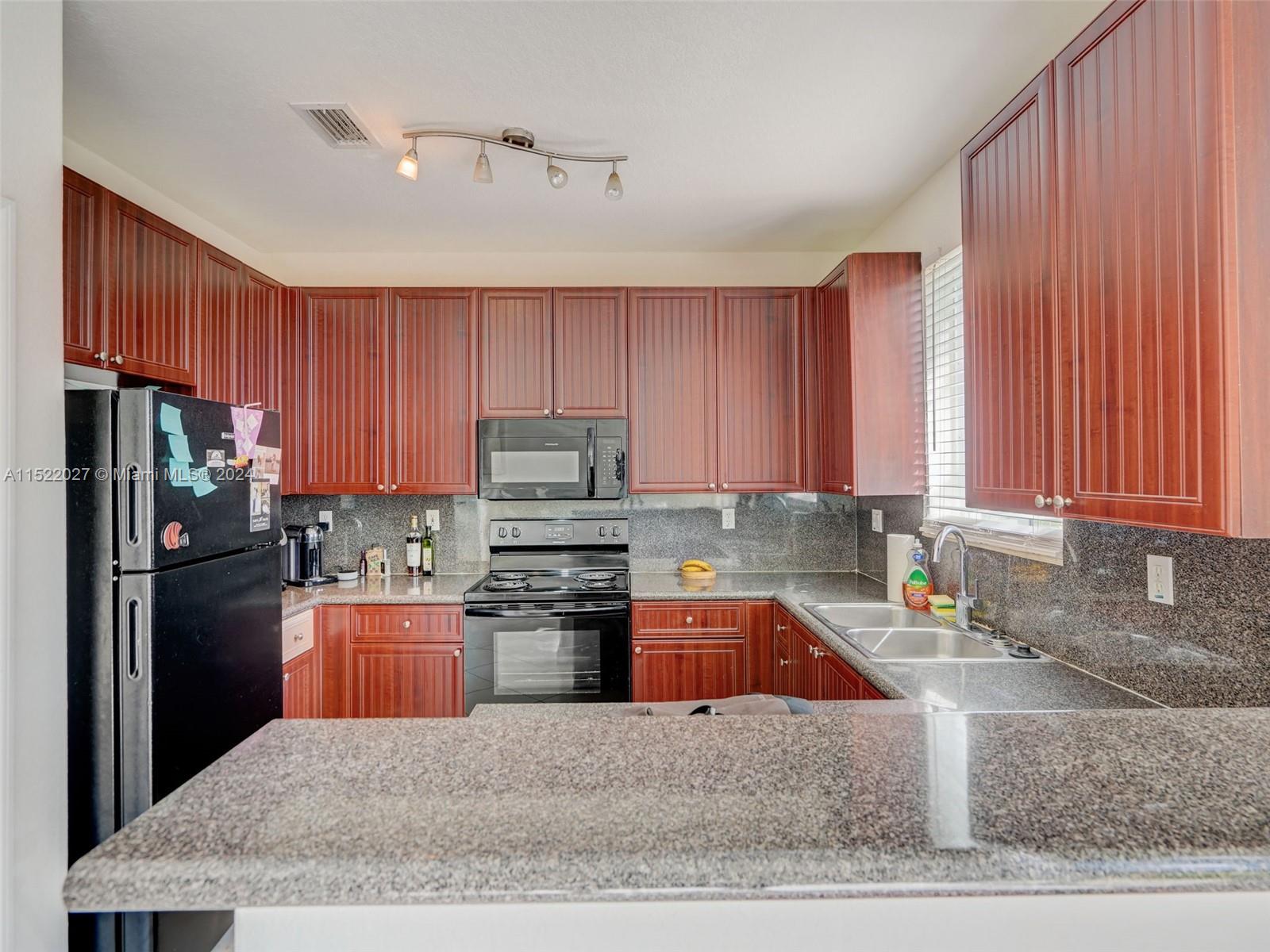 2336 SE 10th St, Homestead, Florida 33035, 3 Bedrooms Bedrooms, ,2 BathroomsBathrooms,Residential,For Sale,2336 SE 10th St,A11522027