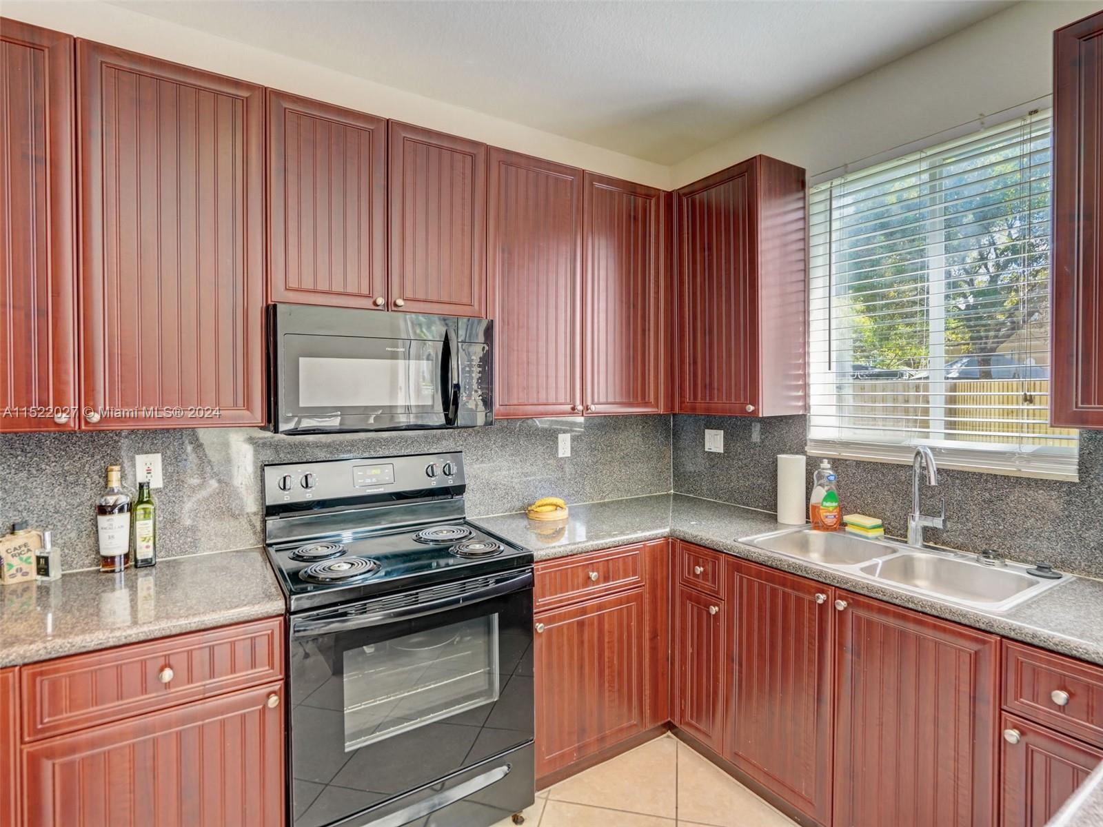 2336 SE 10th St, Homestead, Florida 33035, 3 Bedrooms Bedrooms, ,2 BathroomsBathrooms,Residential,For Sale,2336 SE 10th St,A11522027