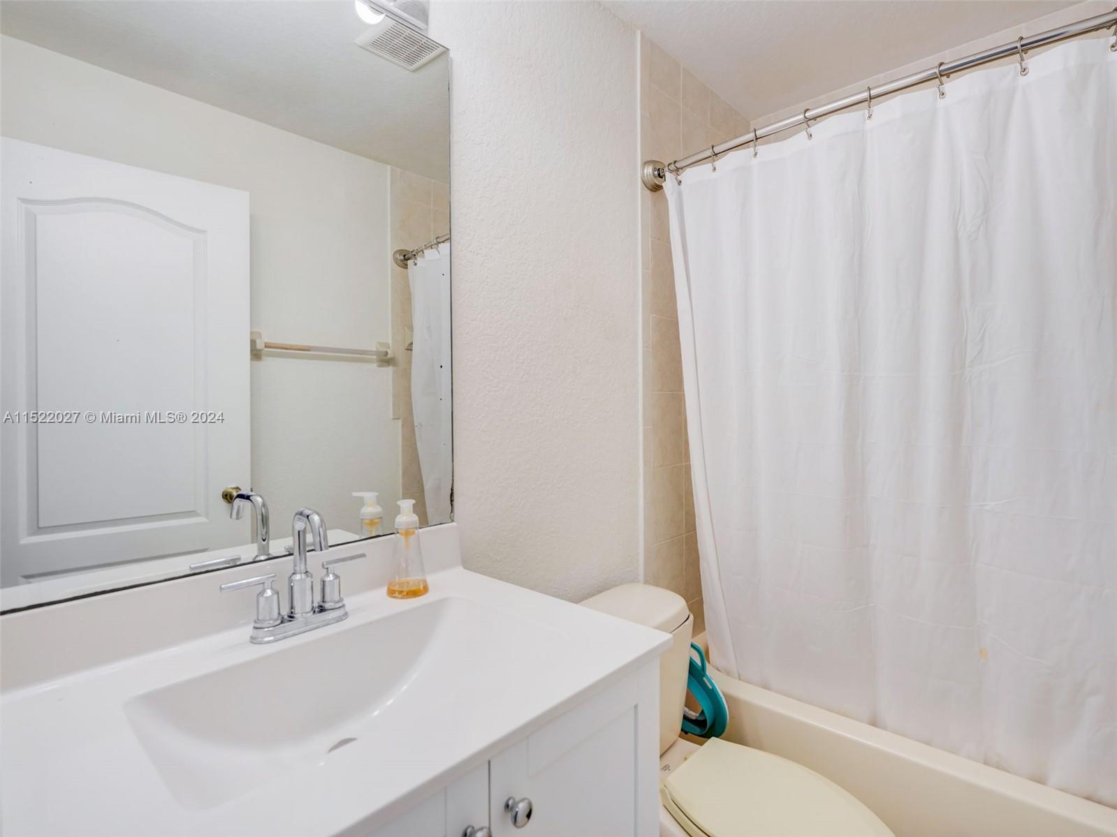 2336 SE 10th St, Homestead, Florida 33035, 3 Bedrooms Bedrooms, ,2 BathroomsBathrooms,Residential,For Sale,2336 SE 10th St,A11522027