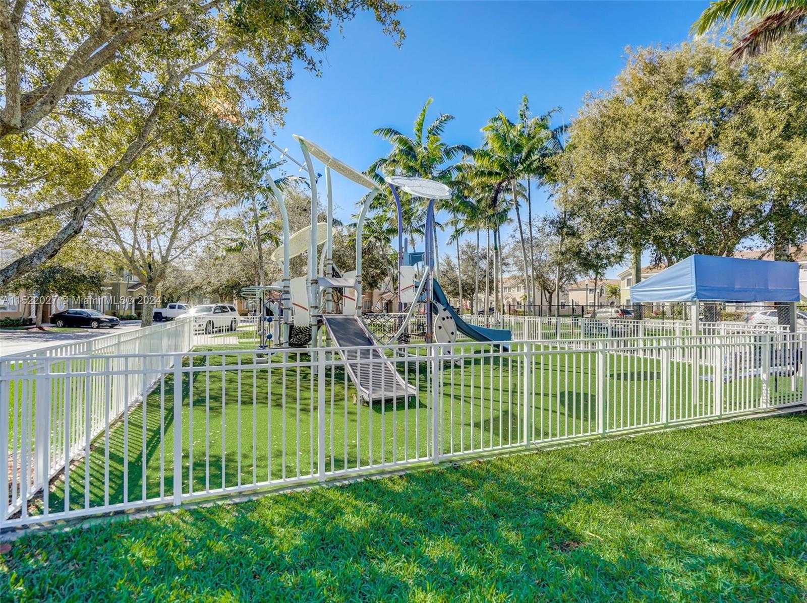 2336 SE 10th St, Homestead, Florida 33035, 3 Bedrooms Bedrooms, ,2 BathroomsBathrooms,Residential,For Sale,2336 SE 10th St,A11522027