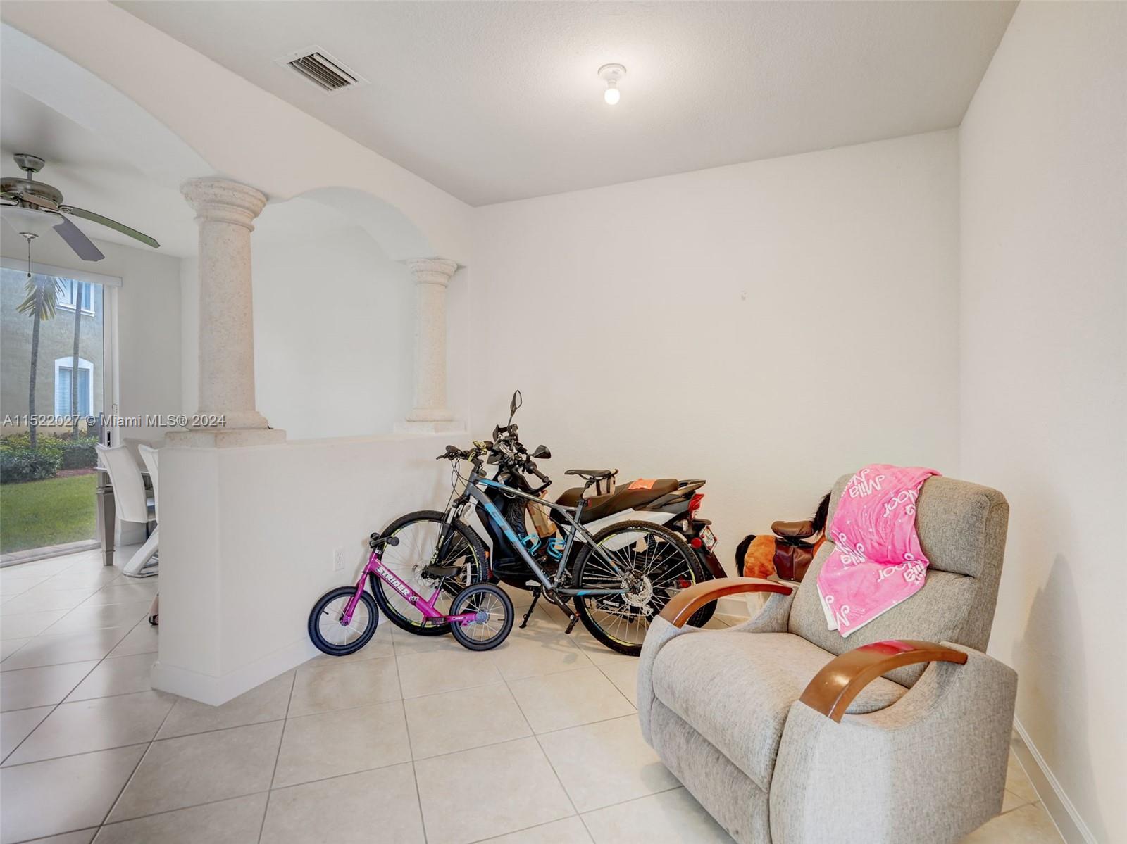 2336 SE 10th St, Homestead, Florida 33035, 3 Bedrooms Bedrooms, ,2 BathroomsBathrooms,Residential,For Sale,2336 SE 10th St,A11522027