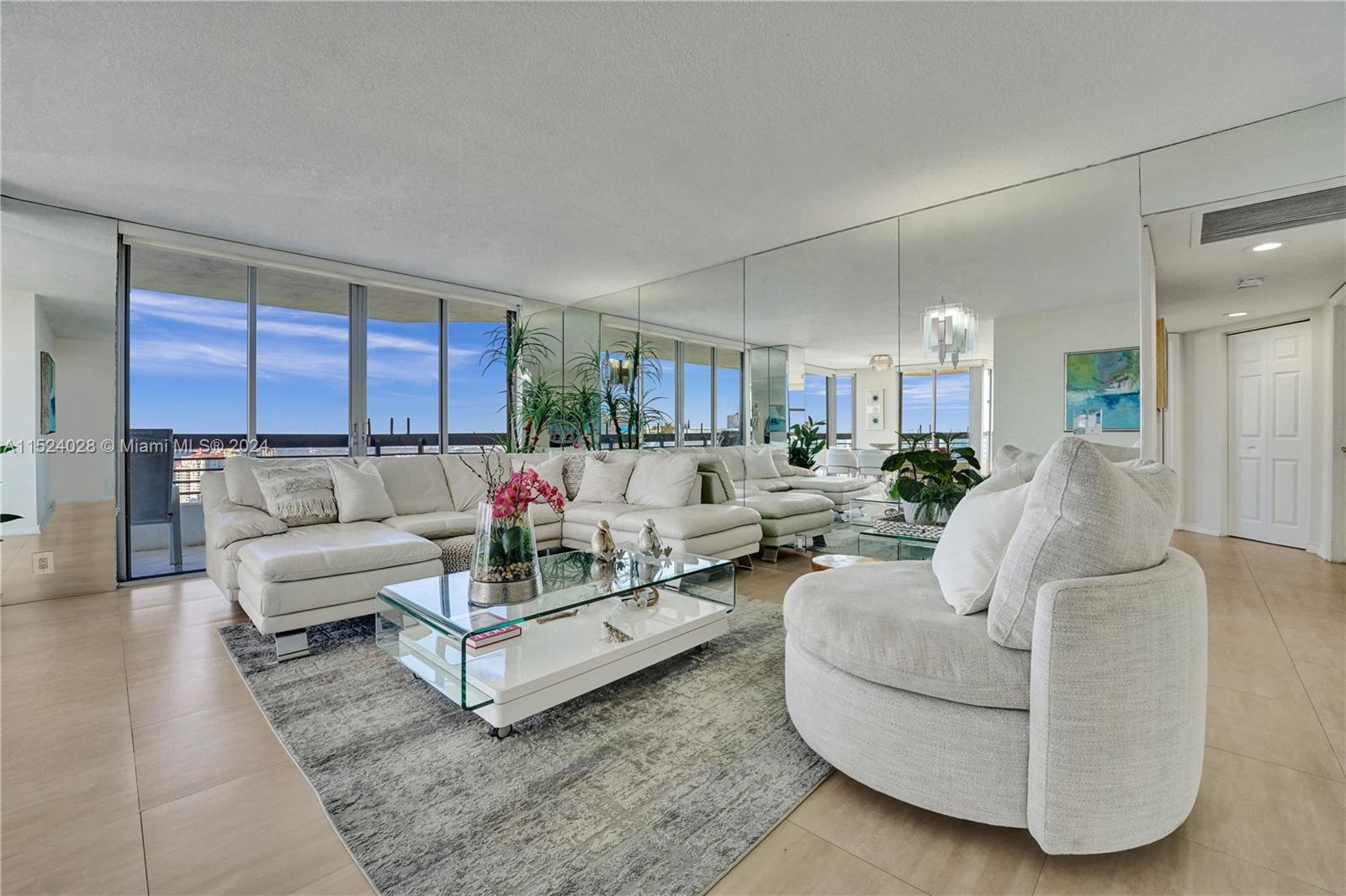 3500 Mystic Pointe Dr 3601, Aventura, Florida 33180, 3 Bedrooms Bedrooms, ,3 BathroomsBathrooms,Residentiallease,For Rent,3500 Mystic Pointe Dr 3601,A11524028