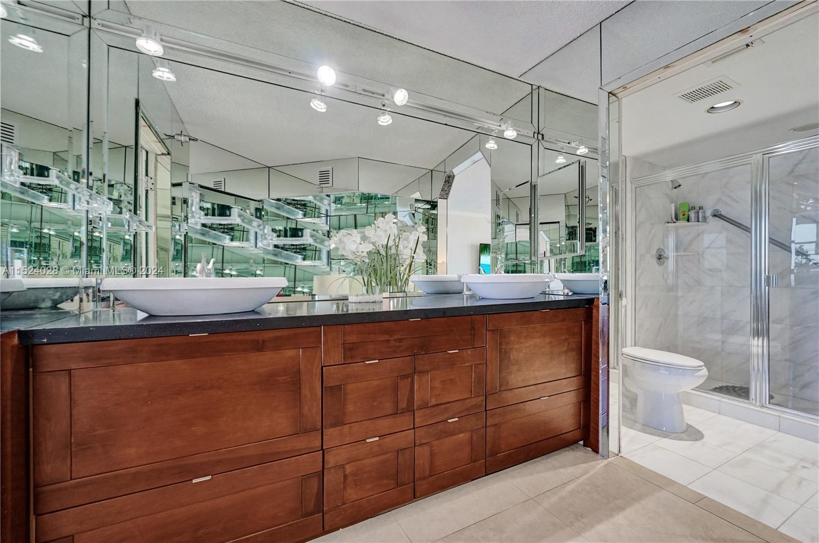 3500 Mystic Pointe Dr 3601, Aventura, Florida 33180, 3 Bedrooms Bedrooms, ,3 BathroomsBathrooms,Residentiallease,For Rent,3500 Mystic Pointe Dr 3601,A11524028