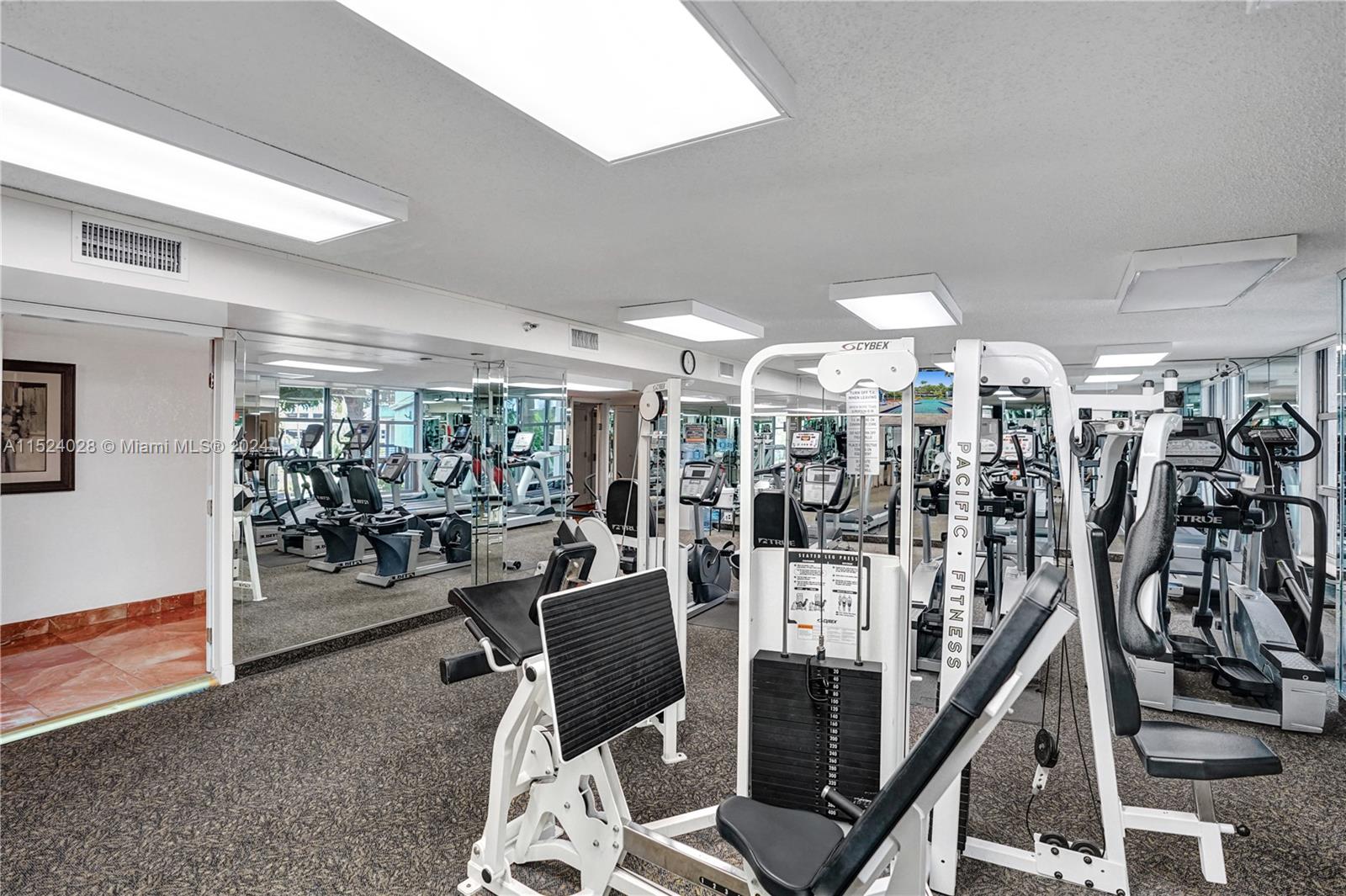 3500 Mystic Pointe Dr 3601, Aventura, Florida 33180, 3 Bedrooms Bedrooms, ,3 BathroomsBathrooms,Residentiallease,For Rent,3500 Mystic Pointe Dr 3601,A11524028