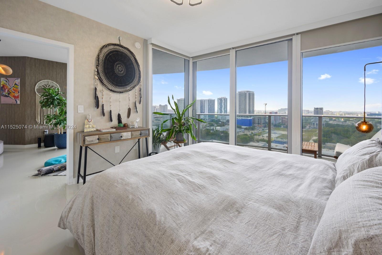 488 NE 18th St 2000, Miami, Florida 33132, 2 Bedrooms Bedrooms, ,2 BathroomsBathrooms,Residentiallease,For Rent,488 NE 18th St 2000,A11525074