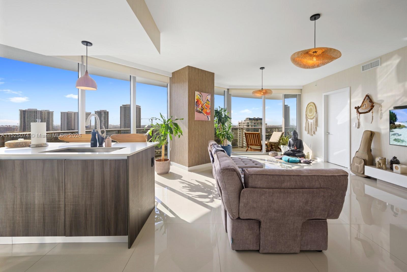 488 NE 18th St 2000, Miami, Florida 33132, 2 Bedrooms Bedrooms, ,2 BathroomsBathrooms,Residentiallease,For Rent,488 NE 18th St 2000,A11525074