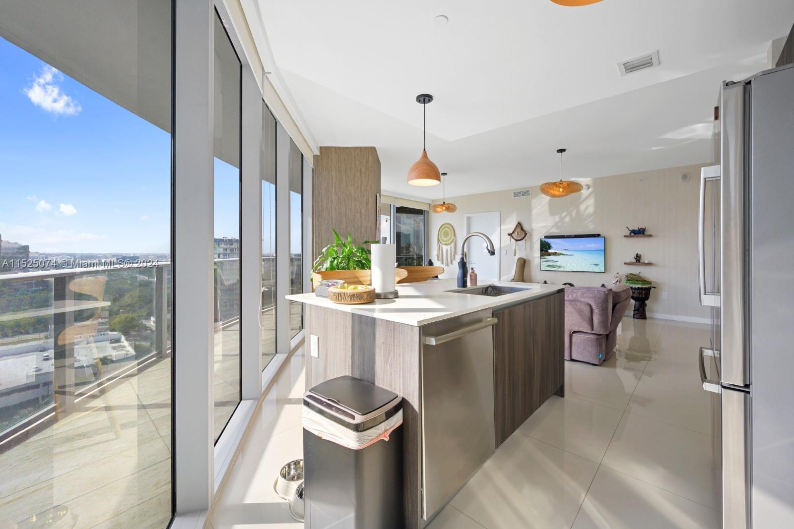 488 NE 18th St 2000, Miami, Florida 33132, 2 Bedrooms Bedrooms, ,2 BathroomsBathrooms,Residentiallease,For Rent,488 NE 18th St 2000,A11525074