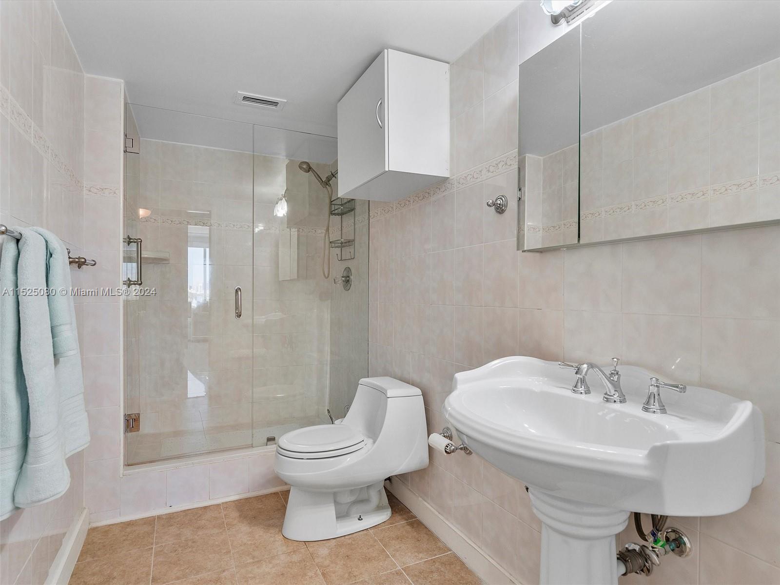 900 Bay Dr 525, Miami Beach, Florida 33141, 2 Bedrooms Bedrooms, ,2 BathroomsBathrooms,Residential,For Sale,900 Bay Dr 525,A11525080