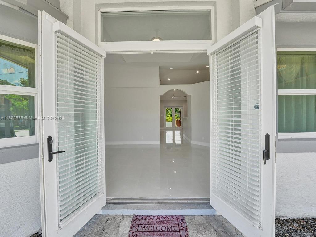 1030 SW 2nd St, Hallandale Beach, Florida 33009, 4 Bedrooms Bedrooms, ,2 BathroomsBathrooms,Residential,For Sale,1030 SW 2nd St,A11523575