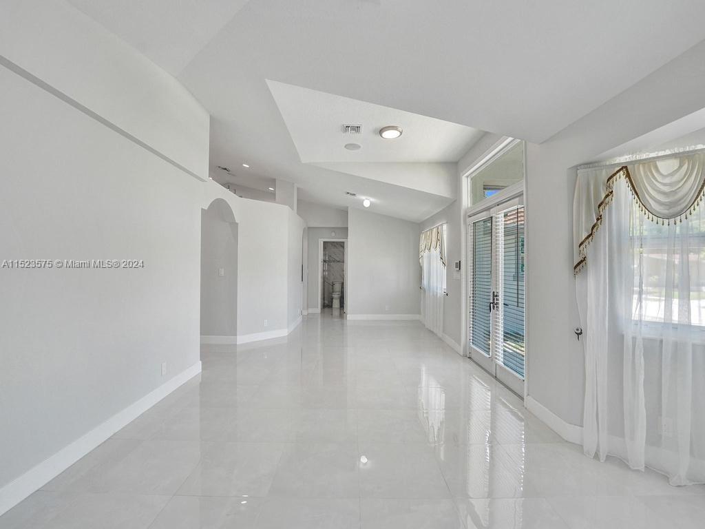 1030 SW 2nd St, Hallandale Beach, Florida 33009, 4 Bedrooms Bedrooms, ,2 BathroomsBathrooms,Residential,For Sale,1030 SW 2nd St,A11523575