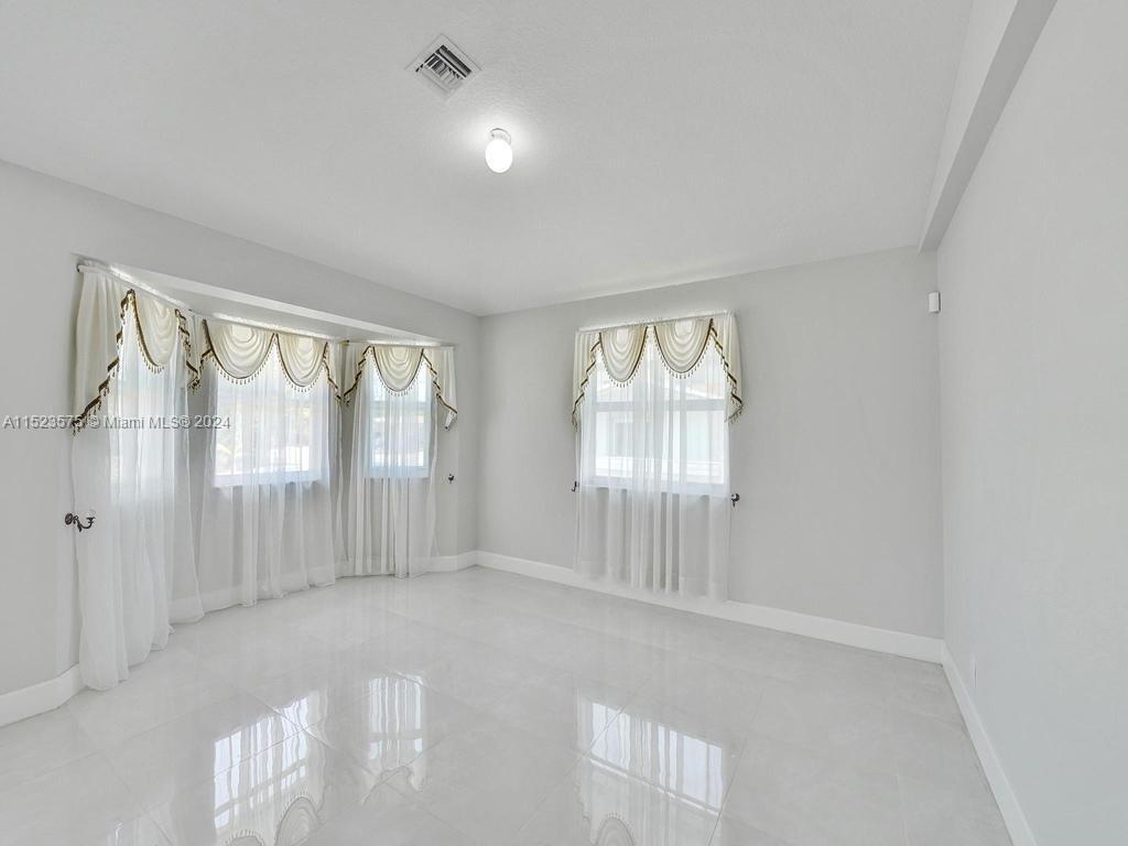 1030 SW 2nd St, Hallandale Beach, Florida 33009, 4 Bedrooms Bedrooms, ,2 BathroomsBathrooms,Residential,For Sale,1030 SW 2nd St,A11523575