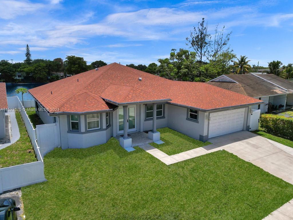 1030 SW 2nd St, Hallandale Beach, Florida 33009, 4 Bedrooms Bedrooms, ,2 BathroomsBathrooms,Residential,For Sale,1030 SW 2nd St,A11523575