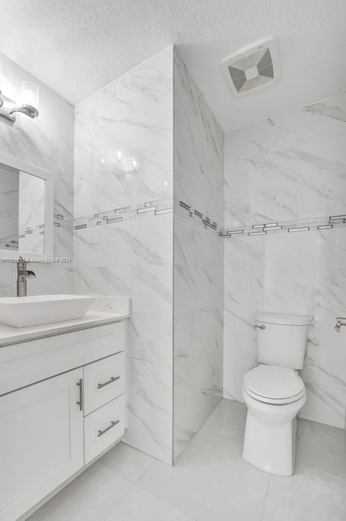 1030 SW 2nd St, Hallandale Beach, Florida 33009, 4 Bedrooms Bedrooms, ,2 BathroomsBathrooms,Residential,For Sale,1030 SW 2nd St,A11523575