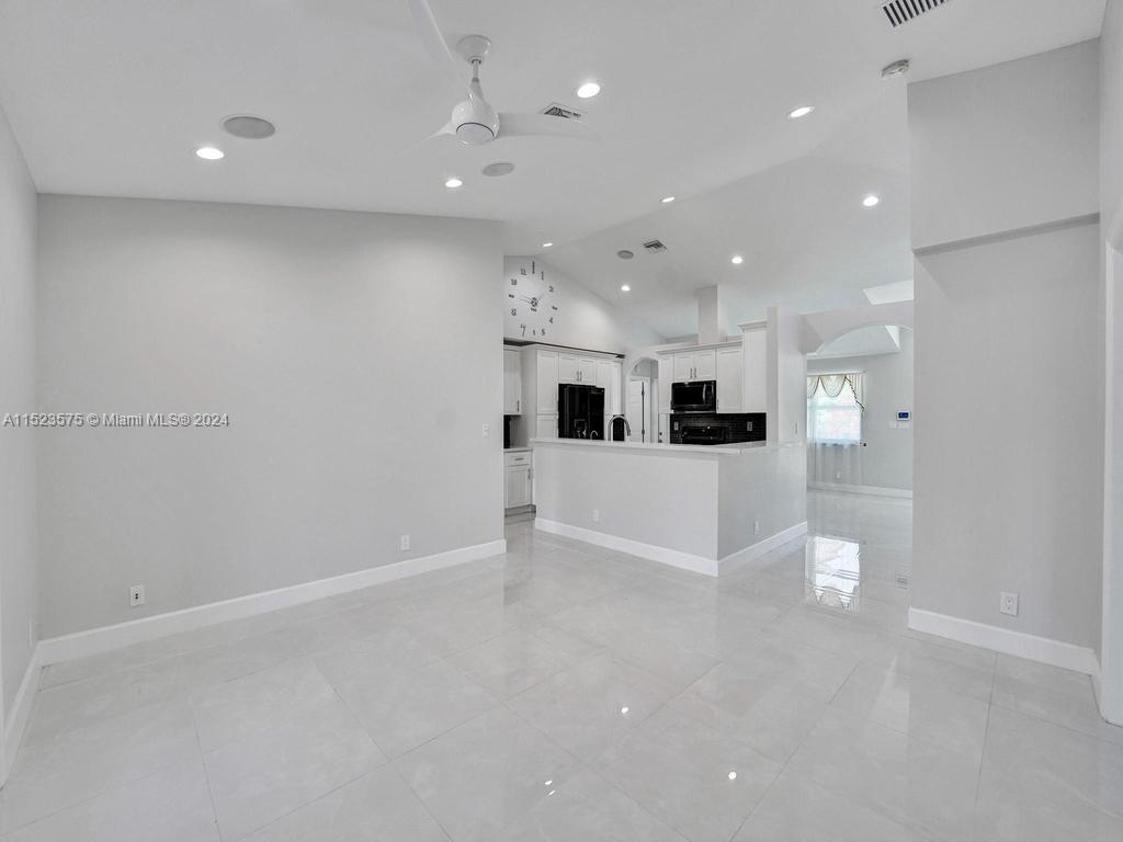 1030 SW 2nd St, Hallandale Beach, Florida 33009, 4 Bedrooms Bedrooms, ,2 BathroomsBathrooms,Residential,For Sale,1030 SW 2nd St,A11523575