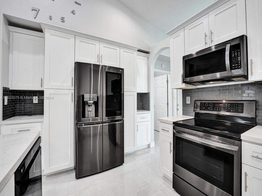 1030 SW 2nd St, Hallandale Beach, Florida 33009, 4 Bedrooms Bedrooms, ,2 BathroomsBathrooms,Residential,For Sale,1030 SW 2nd St,A11523575