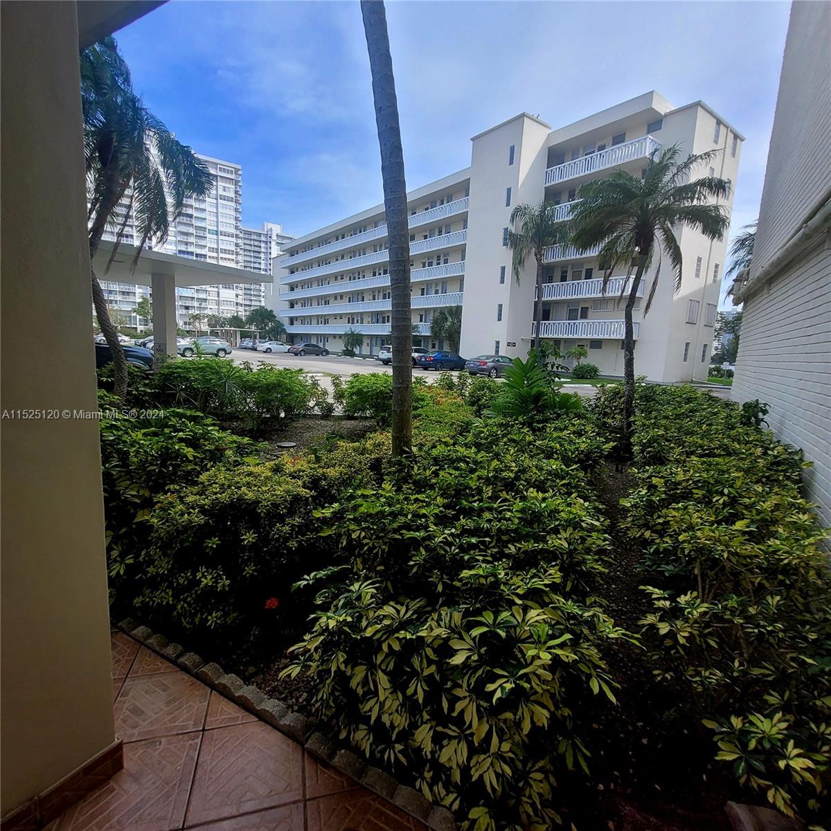 2859 Leonard Dr, Aventura, FL, 33160 United States, 2 Bedrooms Bedrooms, ,2 BathroomsBathrooms,Residential,For Sale,Leonard Dr,A11525120