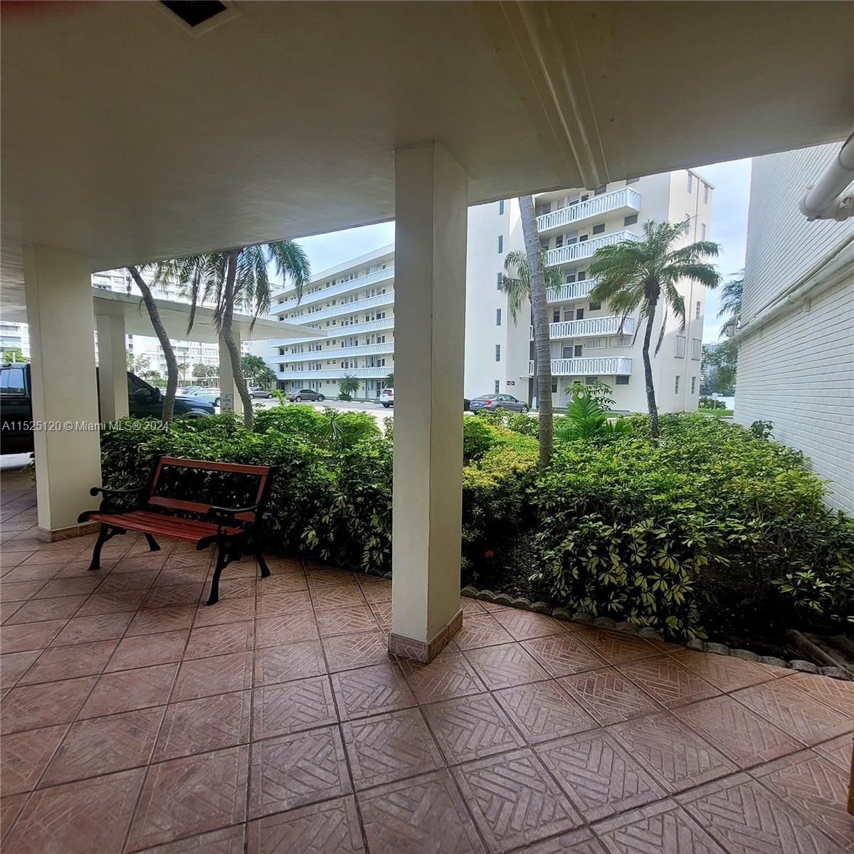 2859 Leonard Dr, Aventura, FL, 33160 United States, 2 Bedrooms Bedrooms, ,2 BathroomsBathrooms,Residential,For Sale,Leonard Dr,A11525120