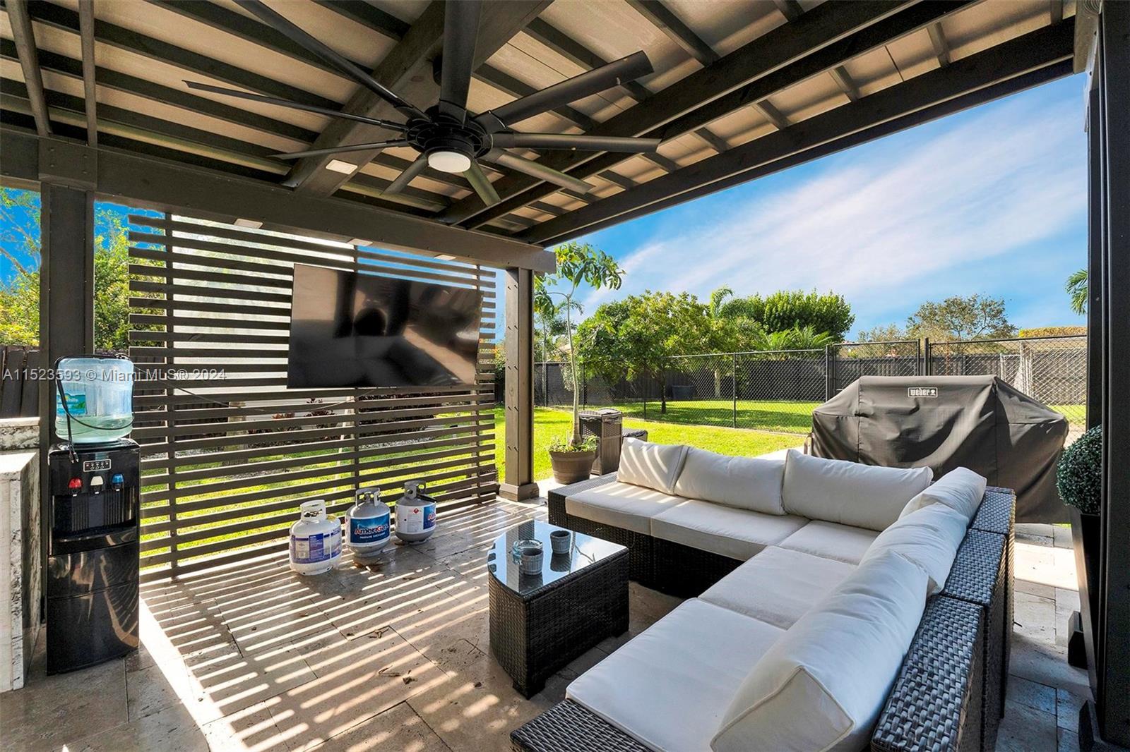 2133 NW 14th Pl, Homestead, Florida 33030, 4 Bedrooms Bedrooms, ,3 BathroomsBathrooms,Residential,For Sale,2133 NW 14th Pl,A11523593