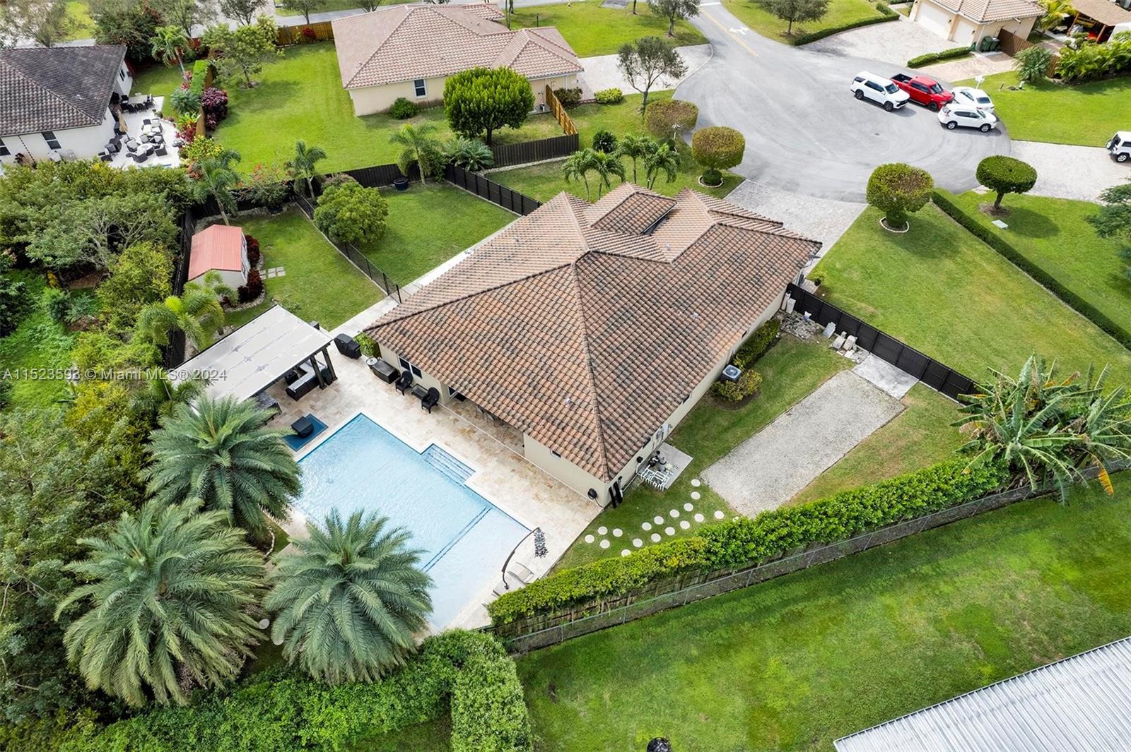 2133 NW 14th Pl, Homestead, Florida 33030, 4 Bedrooms Bedrooms, ,3 BathroomsBathrooms,Residential,For Sale,2133 NW 14th Pl,A11523593