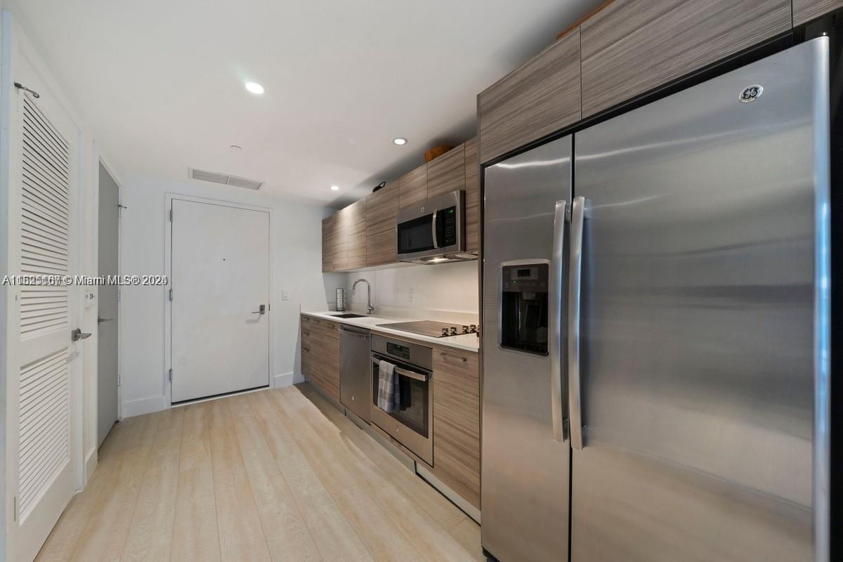 121 NE 34th St L401, Miami, Florida 33137, 1 Bedroom Bedrooms, ,1 BathroomBathrooms,Residential,For Sale,121 NE 34th St L401,A11525167