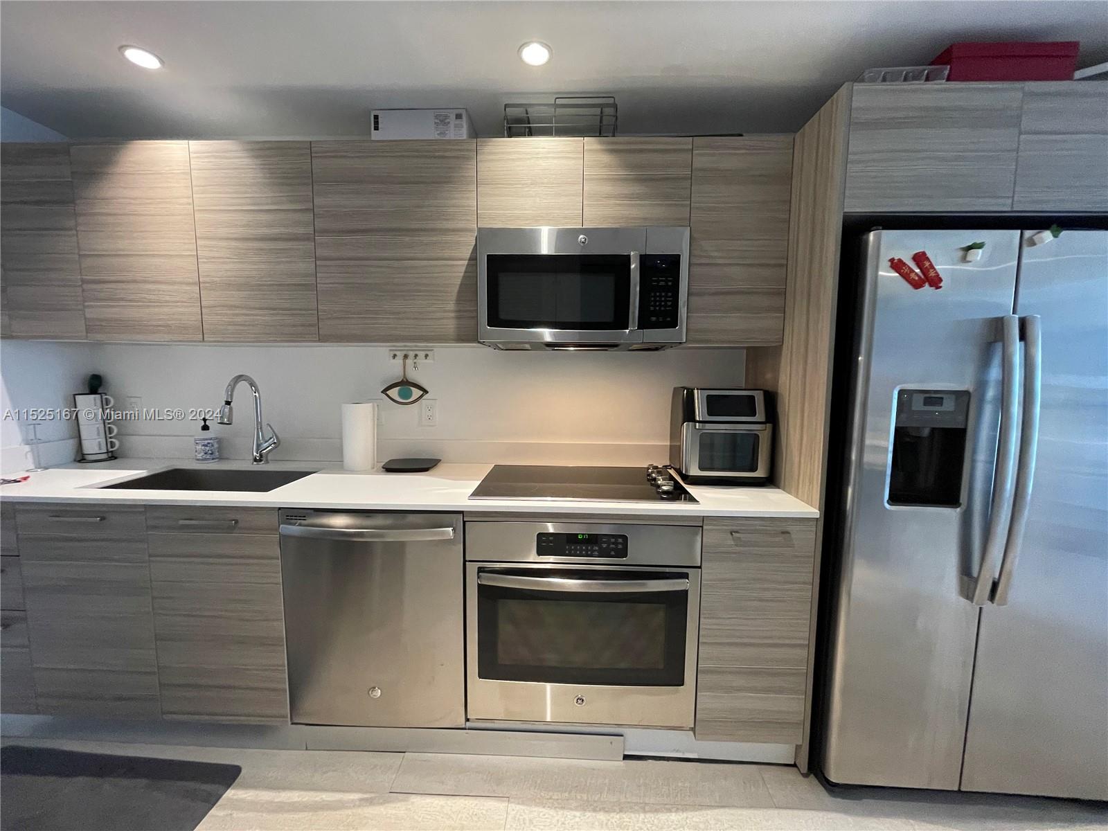 121 NE 34th St L401, Miami, Florida 33137, 1 Bedroom Bedrooms, ,1 BathroomBathrooms,Residential,For Sale,121 NE 34th St L401,A11525167