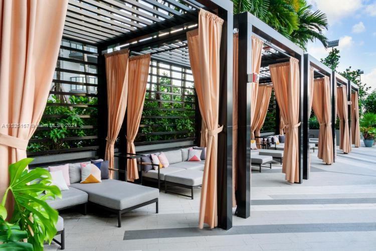 121 NE 34th St L401, Miami, Florida 33137, 1 Bedroom Bedrooms, ,1 BathroomBathrooms,Residential,For Sale,121 NE 34th St L401,A11525167