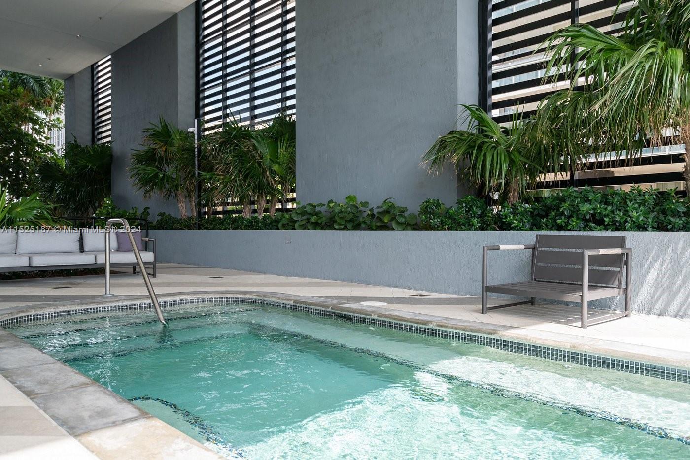 121 NE 34th St L401, Miami, Florida 33137, 1 Bedroom Bedrooms, ,1 BathroomBathrooms,Residential,For Sale,121 NE 34th St L401,A11525167