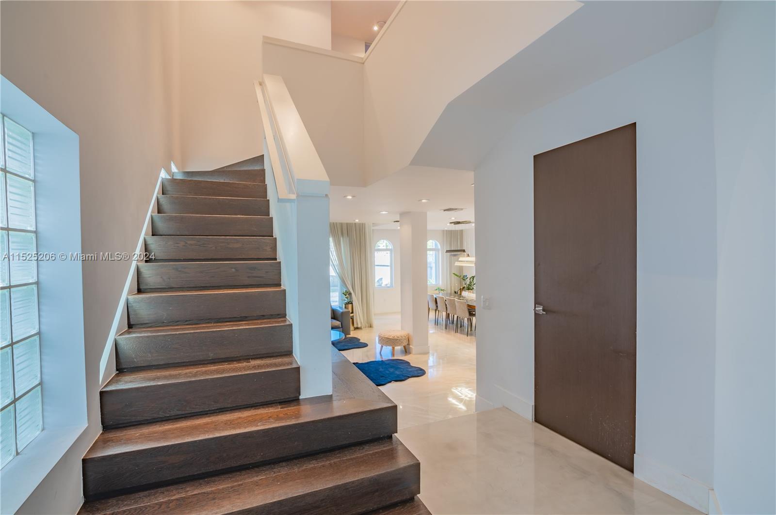 Aventura, Florida 33180, 4 Bedrooms Bedrooms, ,3 BathroomsBathrooms,Residential,For Sale,A11525206