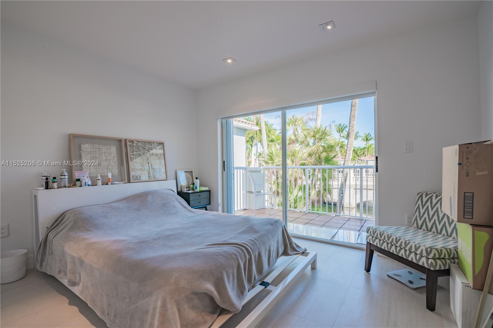 Aventura, Florida 33180, 4 Bedrooms Bedrooms, ,3 BathroomsBathrooms,Residential,For Sale,A11525206