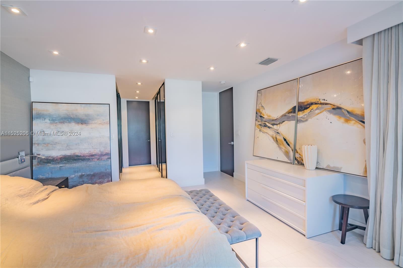 Aventura, Florida 33180, 4 Bedrooms Bedrooms, ,3 BathroomsBathrooms,Residential,For Sale,A11525206