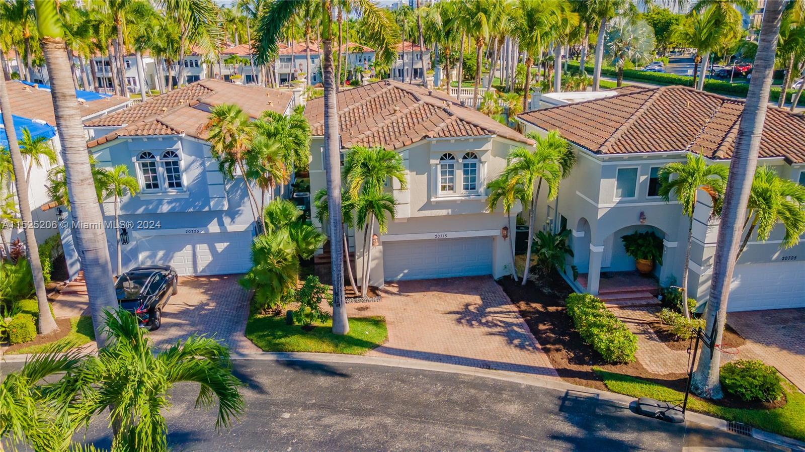 Aventura, Florida 33180, 4 Bedrooms Bedrooms, ,3 BathroomsBathrooms,Residential,For Sale,A11525206