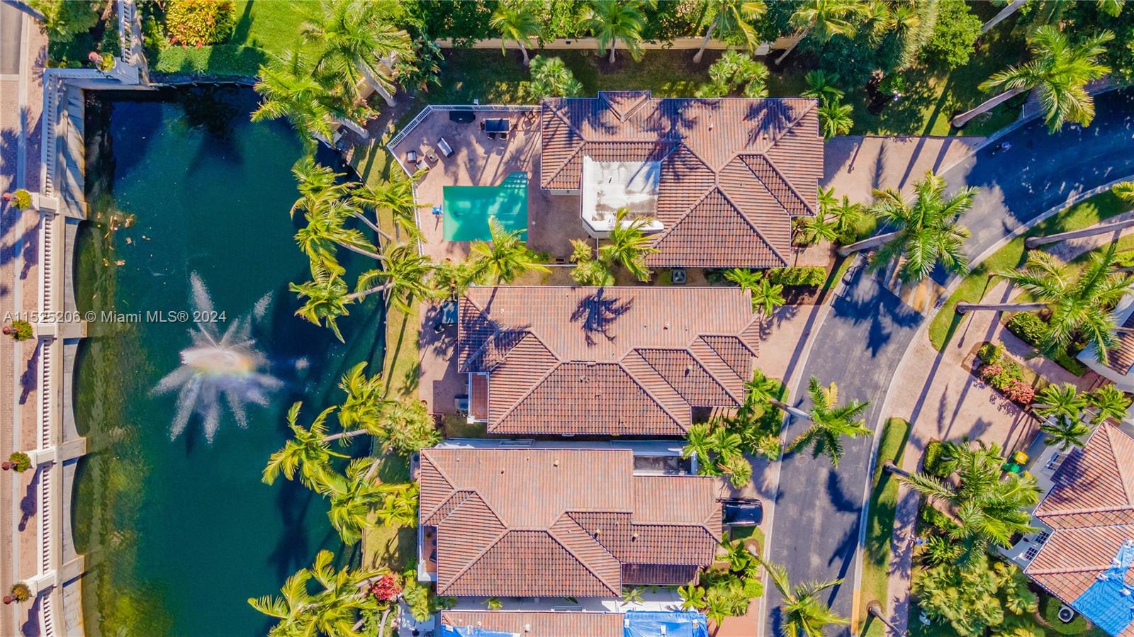 Aventura, Florida 33180, 4 Bedrooms Bedrooms, ,3 BathroomsBathrooms,Residential,For Sale,A11525206