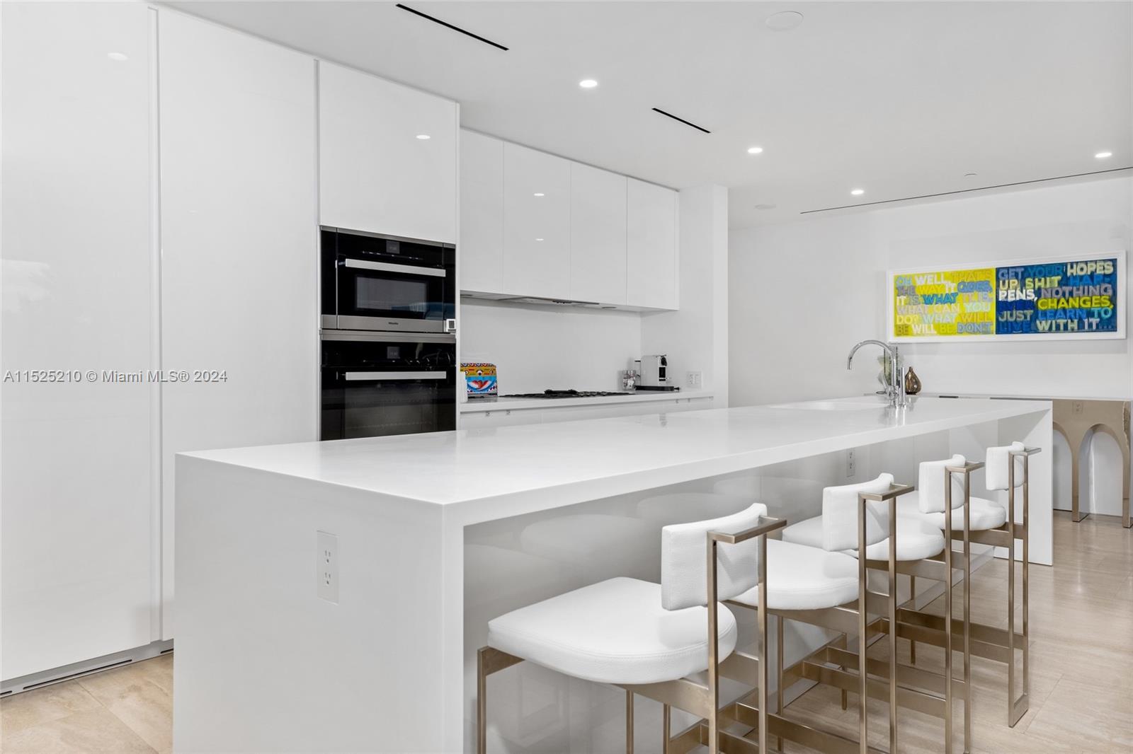 9111 Collins Ave N-322, Surfside, Florida 33154, 2 Bedrooms Bedrooms, ,2 BathroomsBathrooms,Residentiallease,For Rent,9111 Collins Ave N-322,A11525210