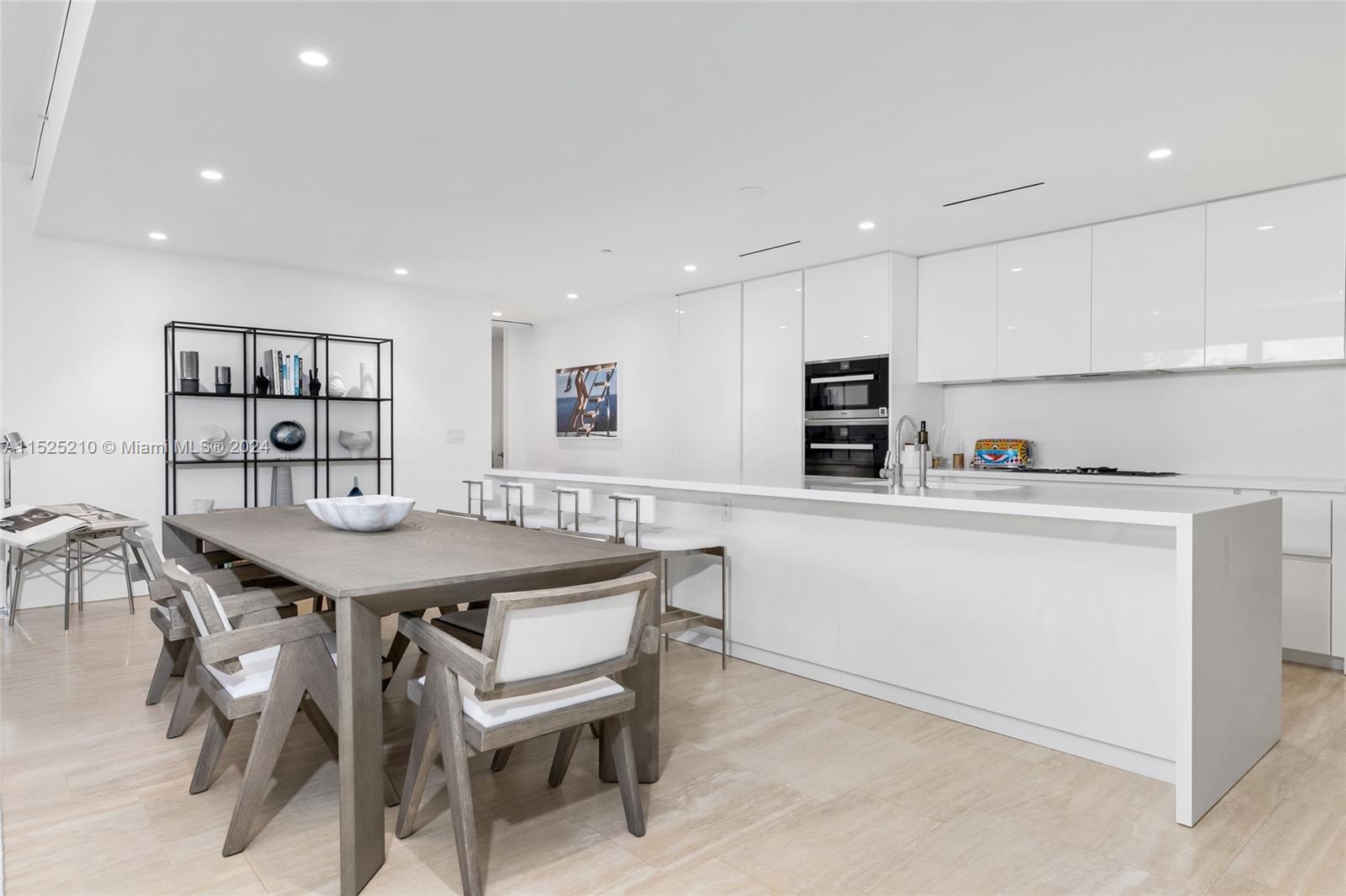 9111 Collins Ave N-322, Surfside, Florida 33154, 2 Bedrooms Bedrooms, ,2 BathroomsBathrooms,Residentiallease,For Rent,9111 Collins Ave N-322,A11525210