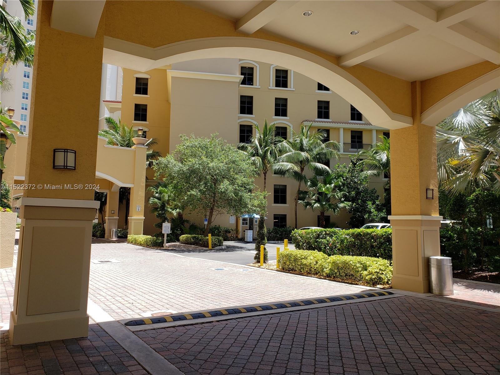 3340 NE 190th St 503, Aventura, Florida 33180, 2 Bedrooms Bedrooms, ,2 BathroomsBathrooms,Residential,For Sale,3340 NE 190th St 503,A11522372