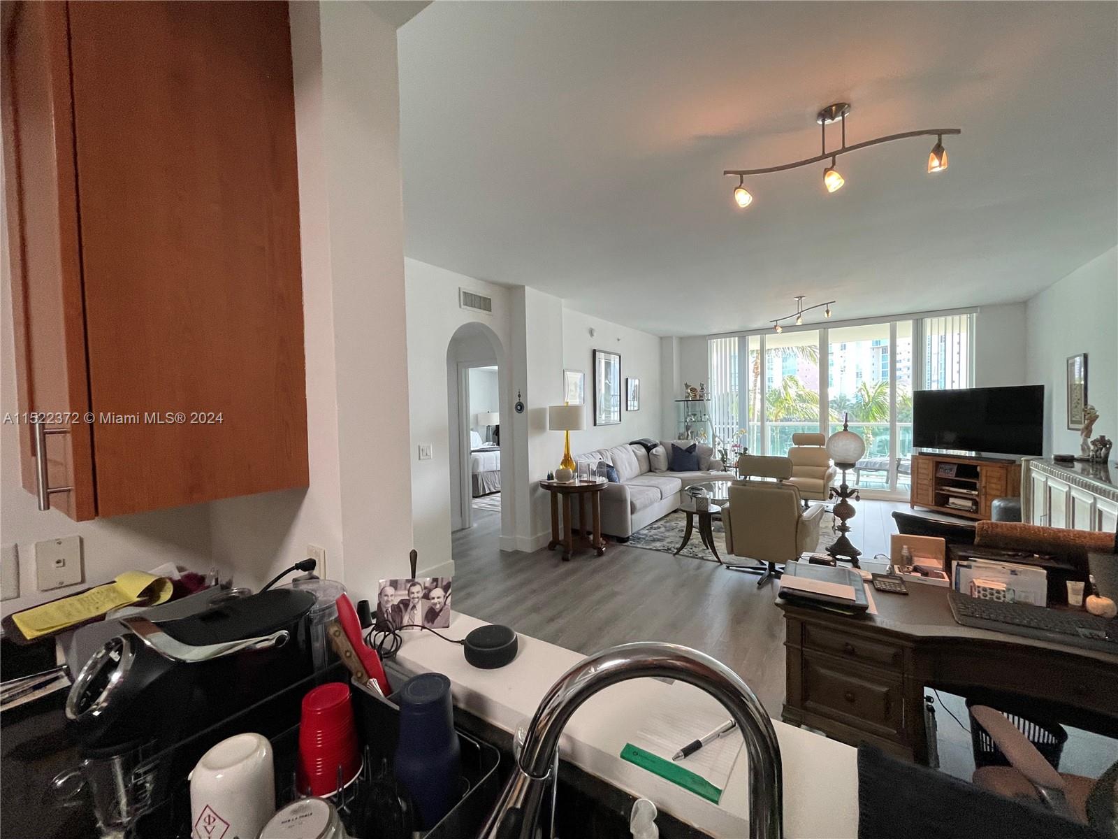 3340 NE 190th St 503, Aventura, Florida 33180, 2 Bedrooms Bedrooms, ,2 BathroomsBathrooms,Residential,For Sale,3340 NE 190th St 503,A11522372