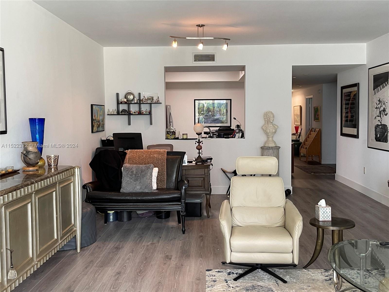 3340 NE 190th St 503, Aventura, Florida 33180, 2 Bedrooms Bedrooms, ,2 BathroomsBathrooms,Residential,For Sale,3340 NE 190th St 503,A11522372