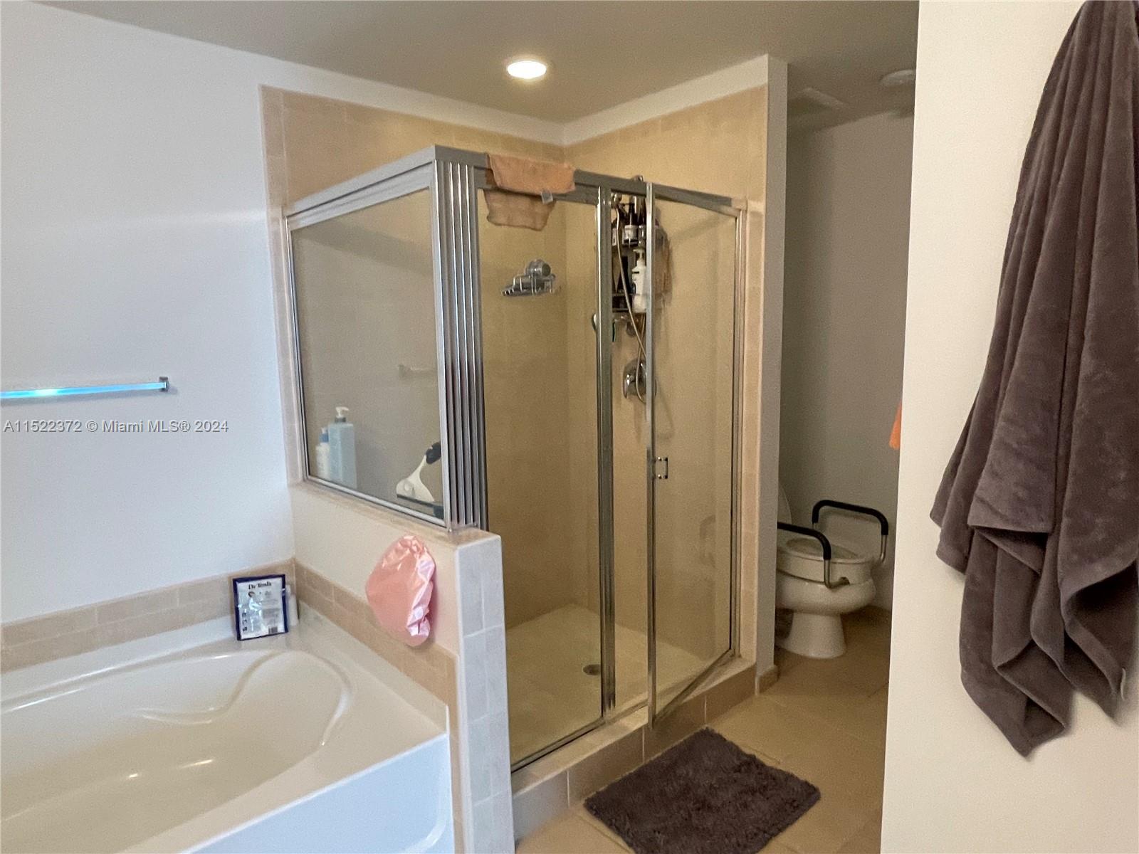 3340 NE 190th St 503, Aventura, Florida 33180, 2 Bedrooms Bedrooms, ,2 BathroomsBathrooms,Residential,For Sale,3340 NE 190th St 503,A11522372