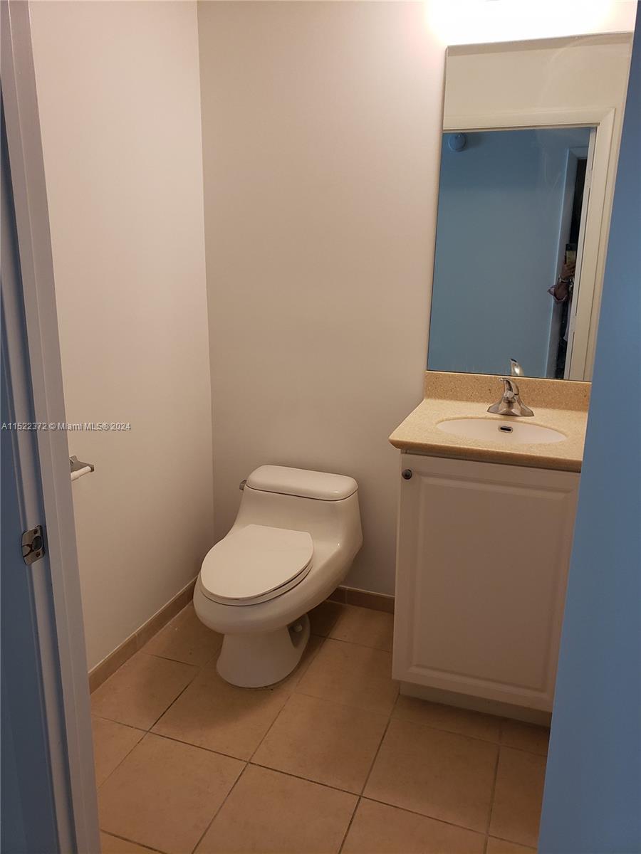 3340 190th St, Aventura, FL, 33180 United States, 2 Bedrooms Bedrooms, ,2 BathroomsBathrooms,Residential,For Sale,190th St,A11522372