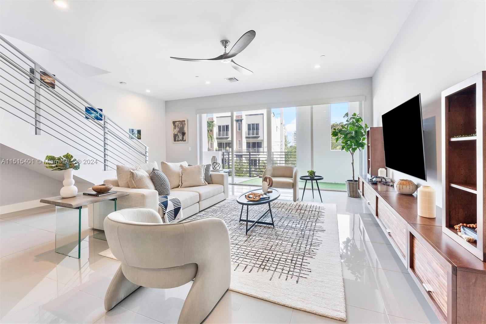 1025 18th Ave, Fort Lauderdale, FL, 33304 United States, 2 Bedrooms Bedrooms, ,2 BathroomsBathrooms,Residential,For Sale,18th Ave,A11515401