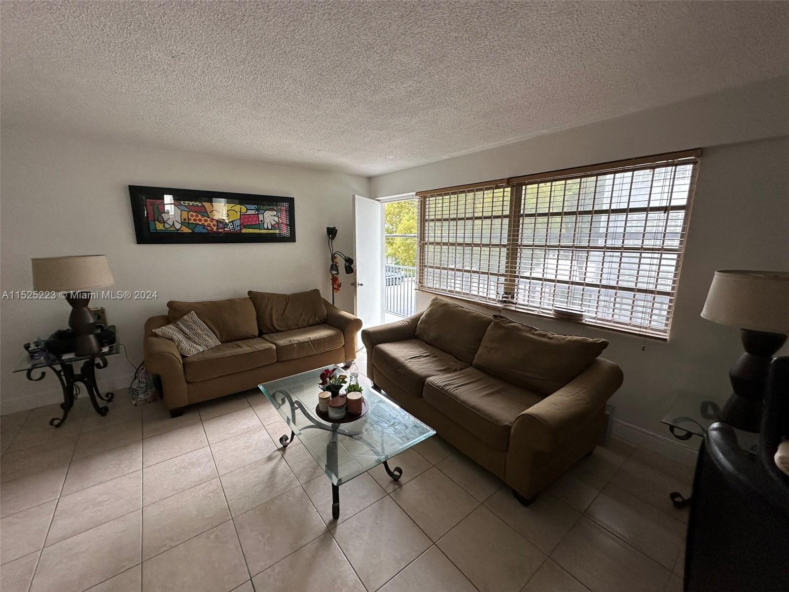 Miami Beach, Florida 33139, 1 Bedroom Bedrooms, ,1 BathroomBathrooms,Residentiallease,For Rent,A11525223
