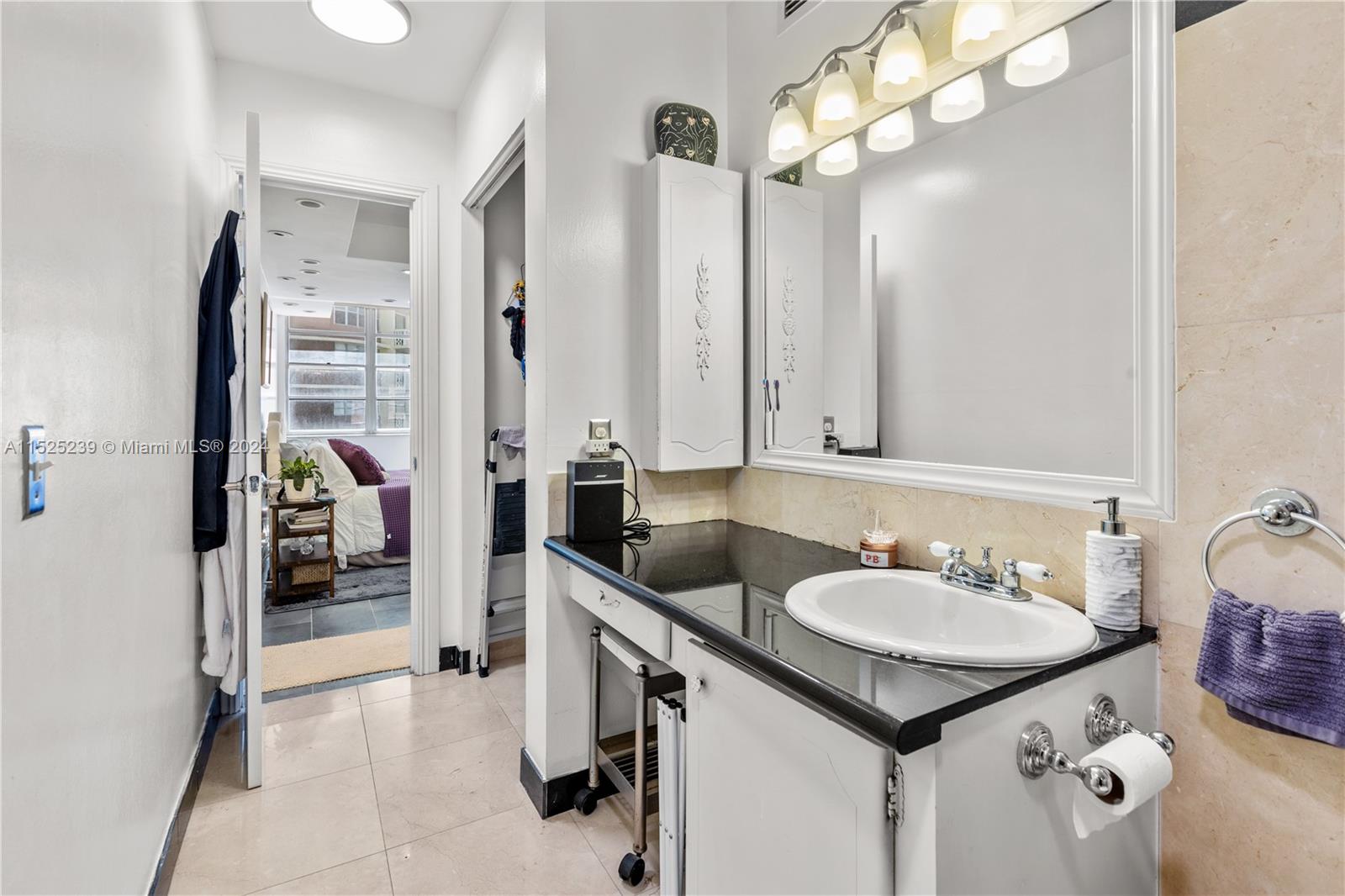 1801 S Ocean Dr 343, Hallandale Beach, Florida 33009, 1 Bedroom Bedrooms, ,1 BathroomBathrooms,Residential,For Sale,1801 S Ocean Dr 343,A11525239